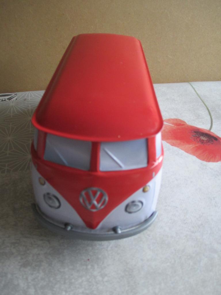 doos VW christian delorme, Verzamelen, Ophalen of Verzenden, Zo goed als nieuw, Koek(jes), Overige merken