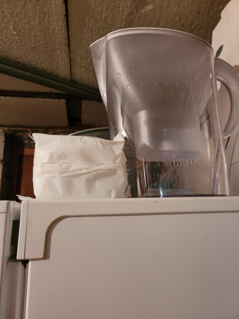 carafe à eau brita, Enlèvement, Comme neuf
