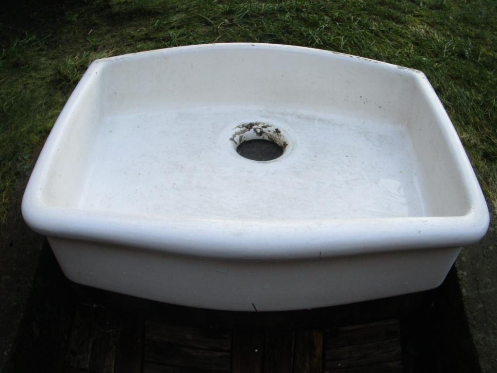 EVIER EN CERAMIQUE, Lavabo ou Évier, Moins de 25 cm, Moins de 100 cm, Enlèvement