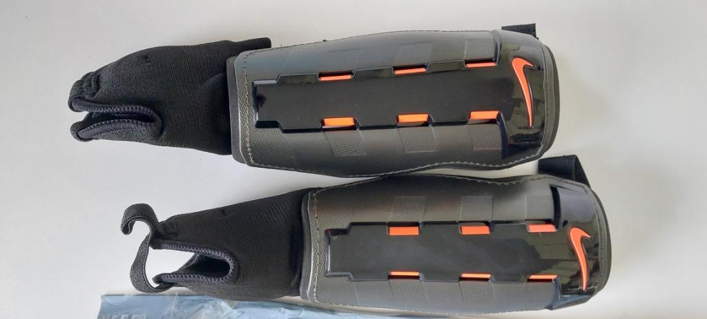 protège-tibias, Sports & Fitness, Taille L, Enlèvement ou Envoi, Neuf, Autres types