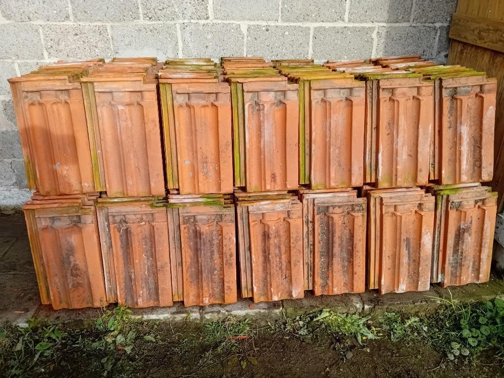 Tuile de toit Mulden Variabel, Pierre ou Argile, Enlèvement, Utilisé, Rouge