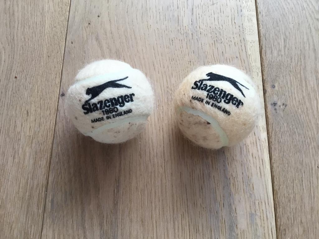Vintage tennisballen, Sport en Fitness, Ophalen of Verzenden, Gebruikt, Ballen, Overige merken
