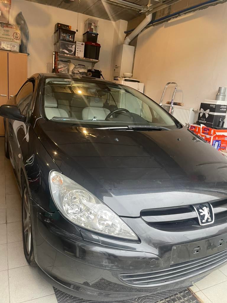 Peugeot 307cc 1.6, Auto's, Peugeot, Voorwielaandrijving, 4 zetels, Zwart, Leder