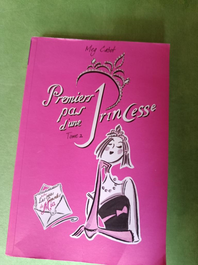 Eerste stappen als prinses, Meg Cabot - Hachette Jeunesse, Ophalen of Verzenden, Zo goed als nieuw, Fictie, Meg Cabot