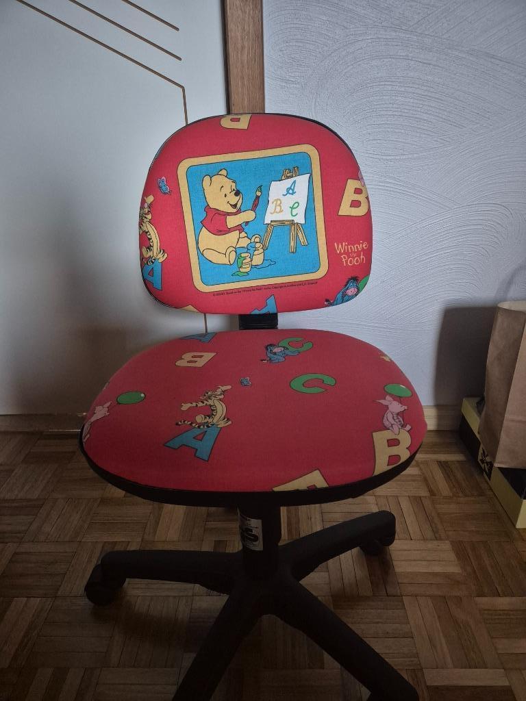 Winnie de Pooh bureau stoel, Kinderen en Baby's, Kinderkamer | Tafels en Stoelen, Ophalen, Gebruikt, Stoel(en)