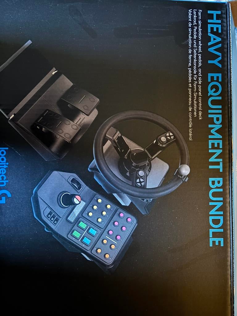 Heavy equipment bundle logitec, Consoles de jeu & Jeux vidéo, Consoles de jeu | Sony Consoles | Accessoires, Enlèvement