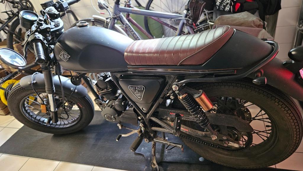 Archive cafe racer 50cc, 4 vitesses, Comme neuf, Classe B (45 km/h), Enlèvement