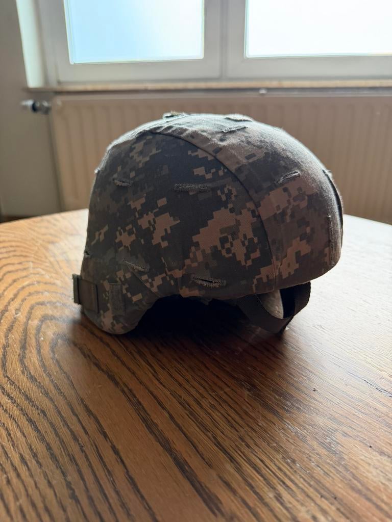 ORIGINAL US MILITARY COMBAT HELMET KEVLAR, Enlèvement, Armée de terre, Casque ou Béret