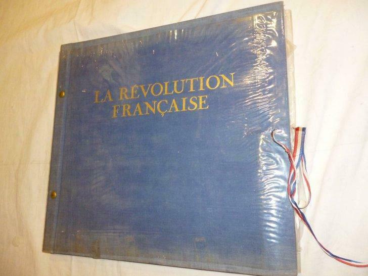 Coffret de vinyles La Révolution Française histoire livret, CD & DVD, Vinyles | Autres Vinyles, Enlèvement