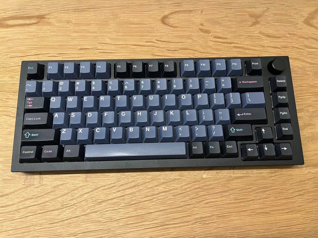 Glorious GMMK Pro ANSI, Panda switches, GMK Dracula keycaps, Computers en Software, Toetsenborden, Ophalen, Qwerty, Zo goed als nieuw