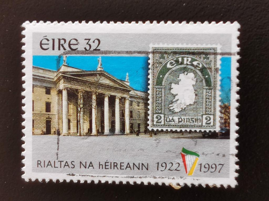 Ierland 1997 - 75 jaar republiek Ierland - zegel op zegel, Postzegels en Munten, Postzegels | Europa | Overig, Ophalen of Verzenden
