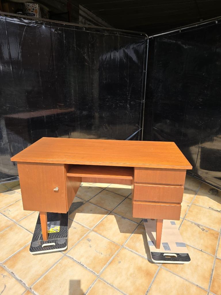 Bureau vintage annee 70, Enlèvement, Utilisé