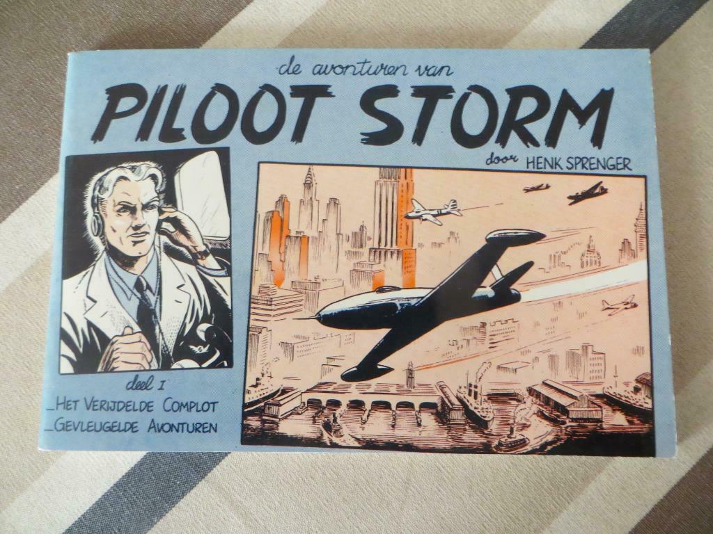 3 Piloot Storm in Nieuwstaat 1ste druk 1981, Boeken, Stripverhalen, Nieuw, Henk Sprenger, Ophalen of Verzenden, Meerdere stripboeken