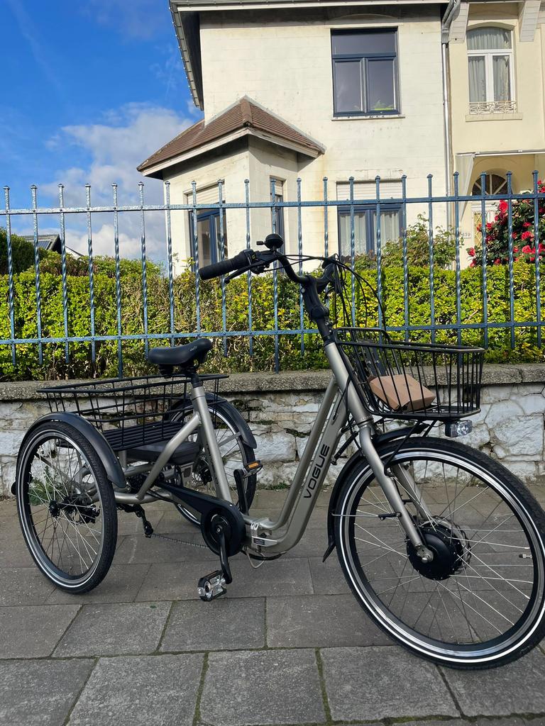 Tricycle à assistance électrique pliable Vogue état neuf, Enlèvement ou Envoi, Pliant, Comme neuf, Fauteuil roulant électrique