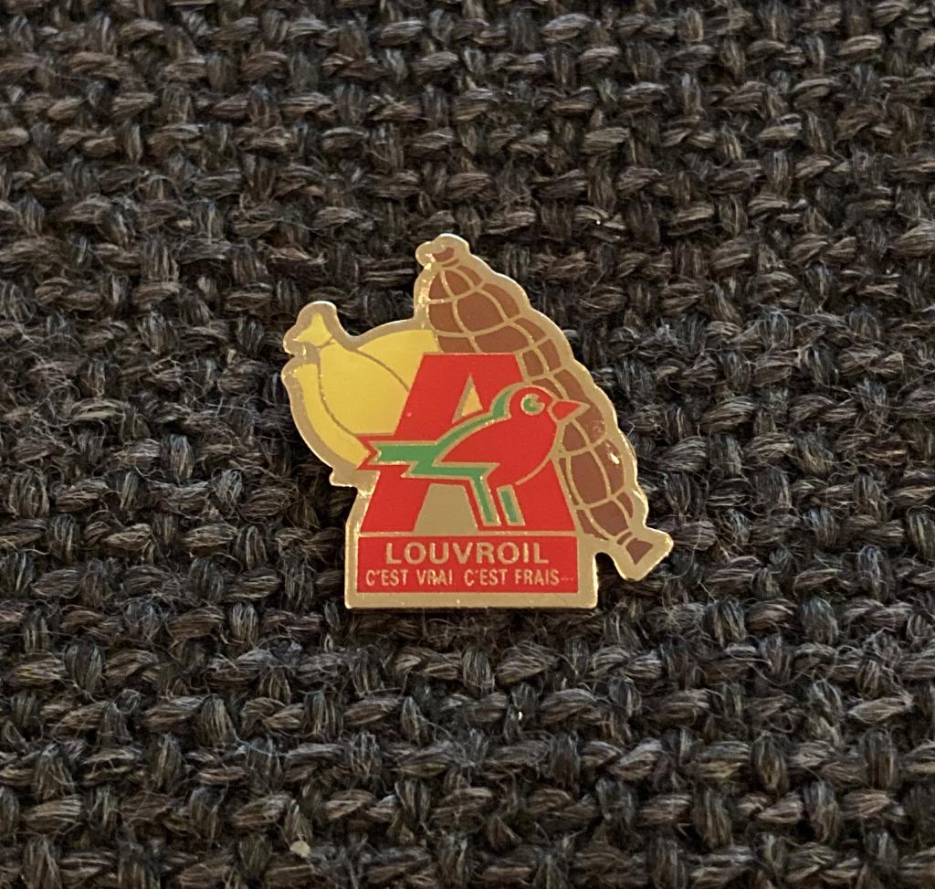 PIN - AUCHAN, Envoi, Utilisé, Autres sujets/thèmes, Insigne ou Pin's