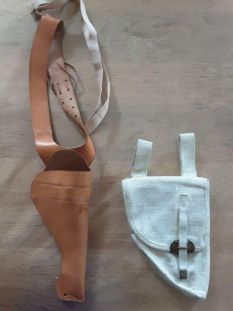 Holster cuir Fn pour GP origine FN Herstal, Collections, Enlèvement ou Envoi, Gendarmerie, Autres types