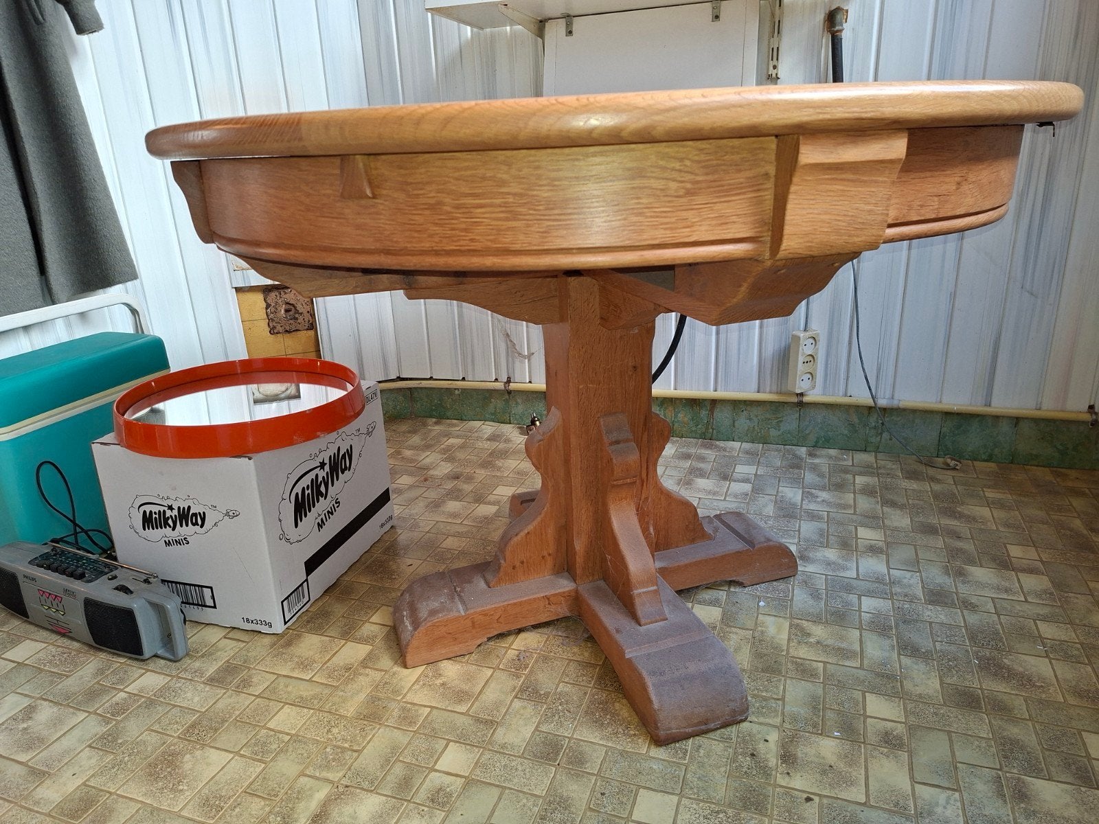 table robuste, Maison & Meubles, Enlèvement, Utilisé, Chêne, 100 à 150 cm