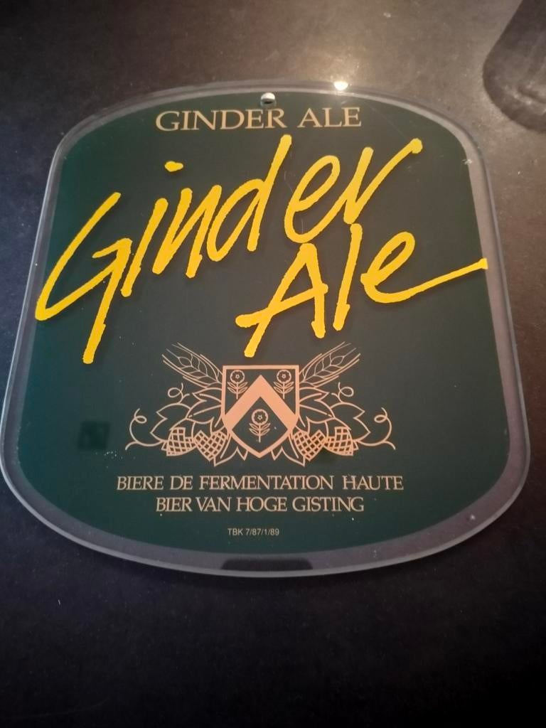 Reclaambord ginder ale in glas, Ophalen