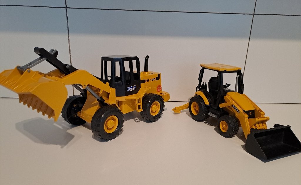 Bruder bulldozer en graafmachine, Ophalen, Zo goed als nieuw