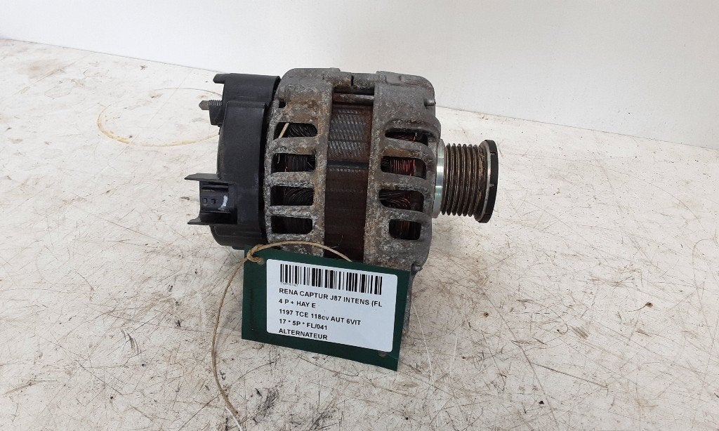 DYNAMO Renault Captur I (2R) (01-2013/-) (231006677R), Gebruikt, Renault, Peter-Huppertz-Straße 5
51063  Köln, DE, Dialog.deutschland@renault.de