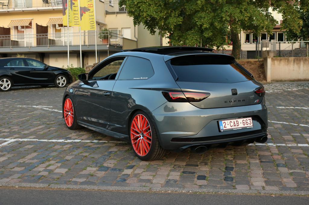 Seat leon cupra 5F hatchback, Auto's, 1984 cc, Leon, Alcantara, 213 kW