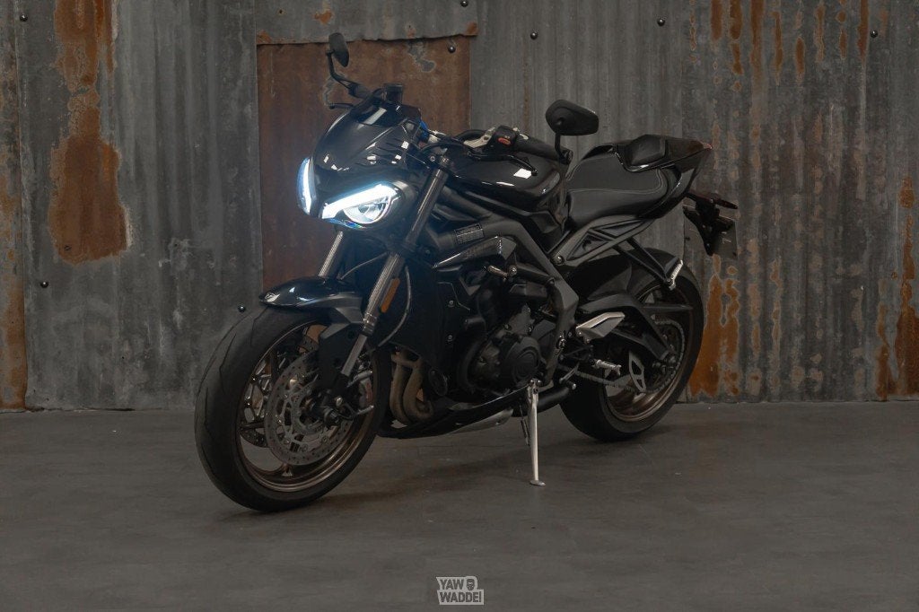 Triumph Street Triple RS- Carbon Black, Motoren, Motoren | Triumph, Motorrijbewijs A, 3 cilinders, LED Verlichting, 765 cc