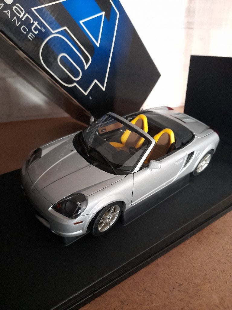 AUTOART TOYOTA MR 1/18, Hobby & Loisirs créatifs, Enlèvement ou Envoi, Comme neuf, Voiture, Autoart