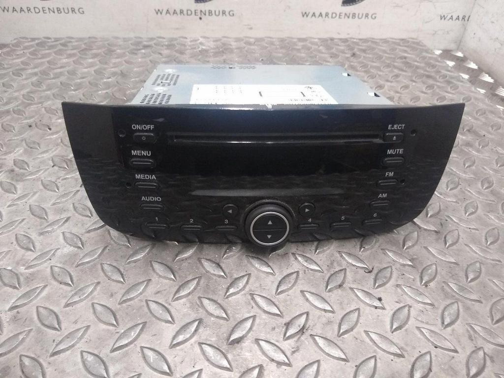 FIAT PUNTO EVO EVO 1.3 MULTIJET  RADIO 2011, Auto-onderdelen, Overige Auto-onderdelen, Gebruikt, ARN erkend, Stiba lid, Erkend duurzaam