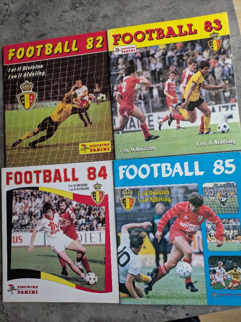 PANINI 4 albums d'autocollants foot vides FOOTBALL 82..85, Envoi, Neuf