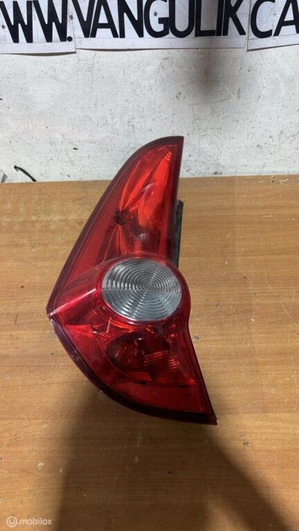 Achterlicht links Opel Agila B ('08-'15), Autos : Pièces & Accessoires, Éclairage, Opel, Utilisé, Enlèvement ou Envoi
