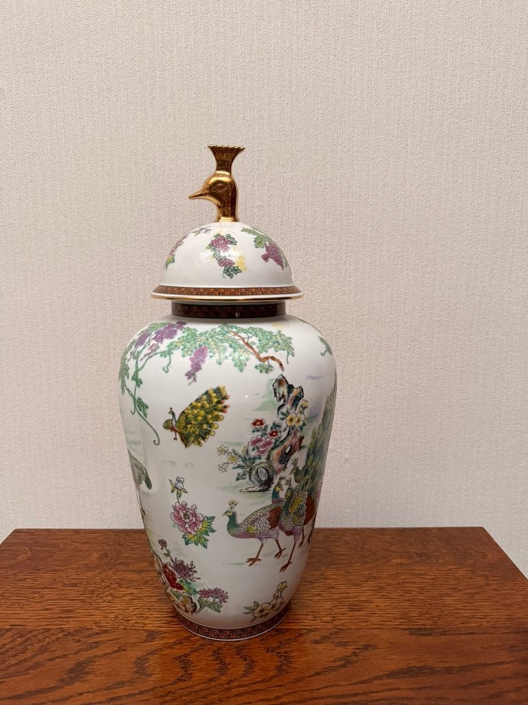 Oosterse porseleinen dekselvaas, Antiek en Kunst, Ophalen