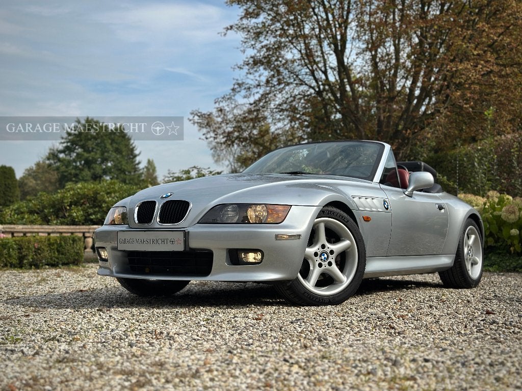 BMW Z3 2.8 Roadster 1997 | 2 prop | 69k km | Hardtop | A/C, Argent ou Gris, Entreprise, Boîte manuelle, Entretenue par le concessionnaire