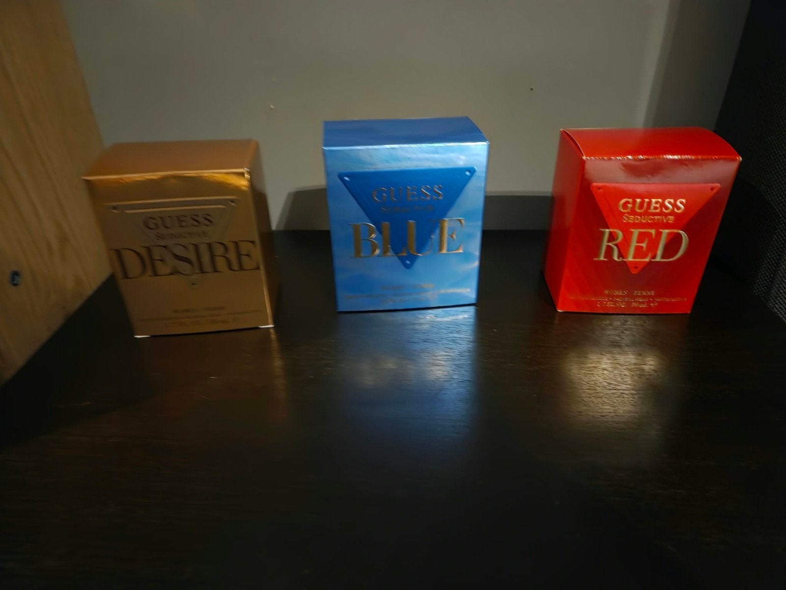 te koop nog nieuwe dames parfum goed bod, Verzamelen, Ophalen