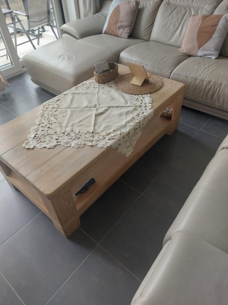 Table de salon, Enlèvement