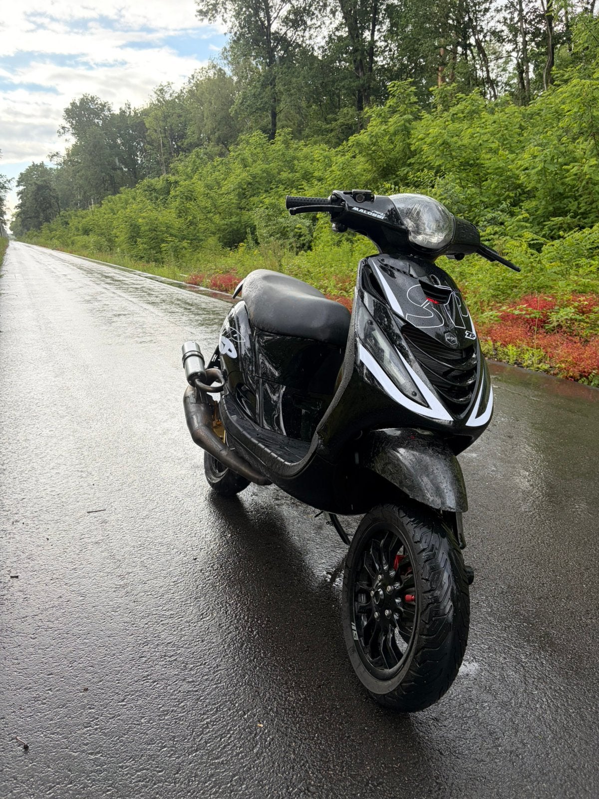Piaggio zip 180cc op a1 tekoop/teruil, Fietsen en Brommers, Scooters | Piaggio, Zo goed als nieuw, Zip, Ophalen