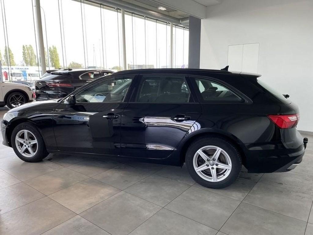 Audi A4 Automaat / Trekhaak / Navigatie, Auto's, Audi, 136 pk, A4, 5 deurs, Emergency brake assist