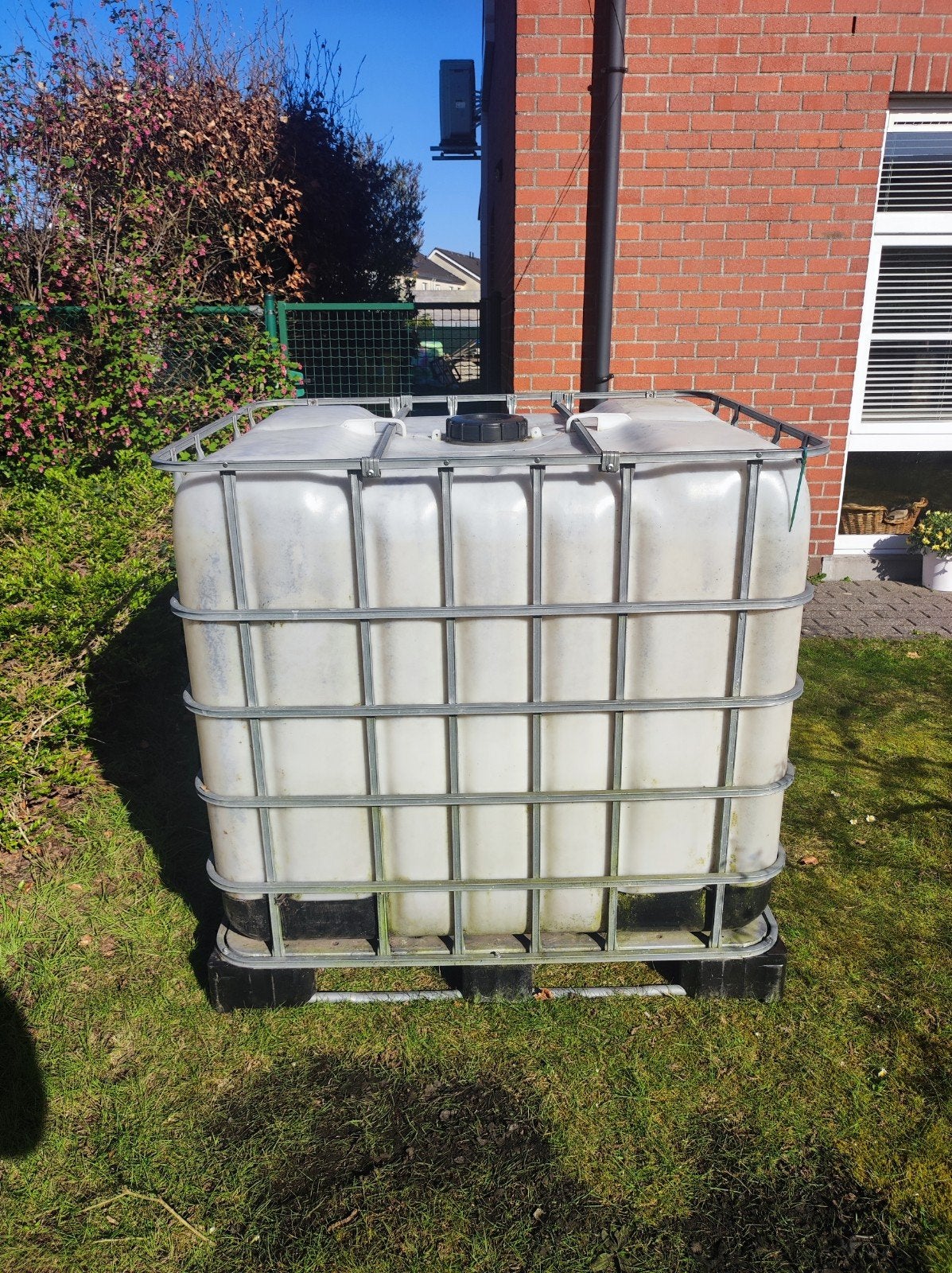 1000 liter waterton, Tuin en Terras, Ophalen, Kunststof, Gebruikt, Met kraantje