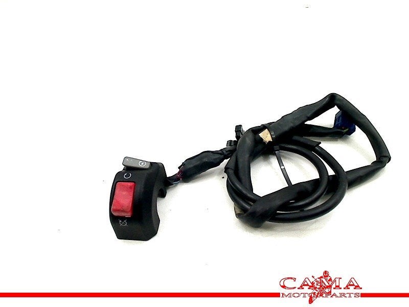 COMMUTATEUR DROIT Yamaha YZF R1 2007-2008 (YZF-R1 4C8), Dhr. S. di Majo, Utilisé, Info@cama-motorparts.nl, P.J. Troelstraweg 8 8
3144 CX  MAASSLUIS, NL