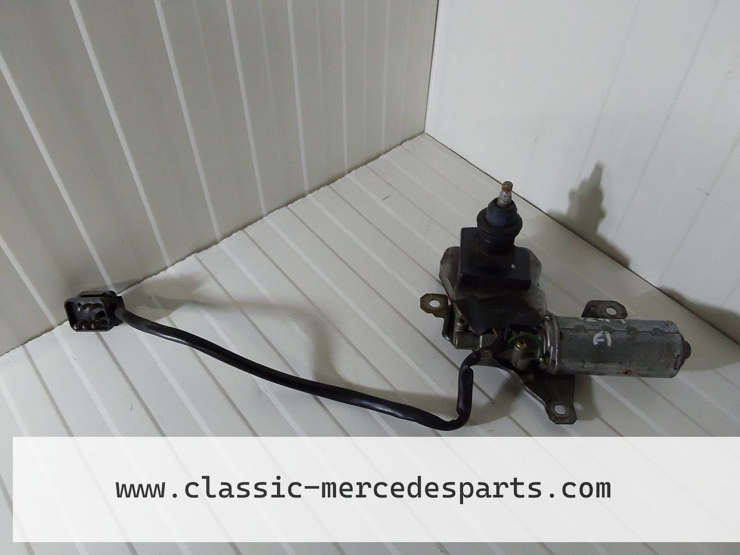 Ruitenwissermotor achter Mercedes 124T / S124 / W124 combi 1, Utilisé, -, -, Enlèvement ou Envoi