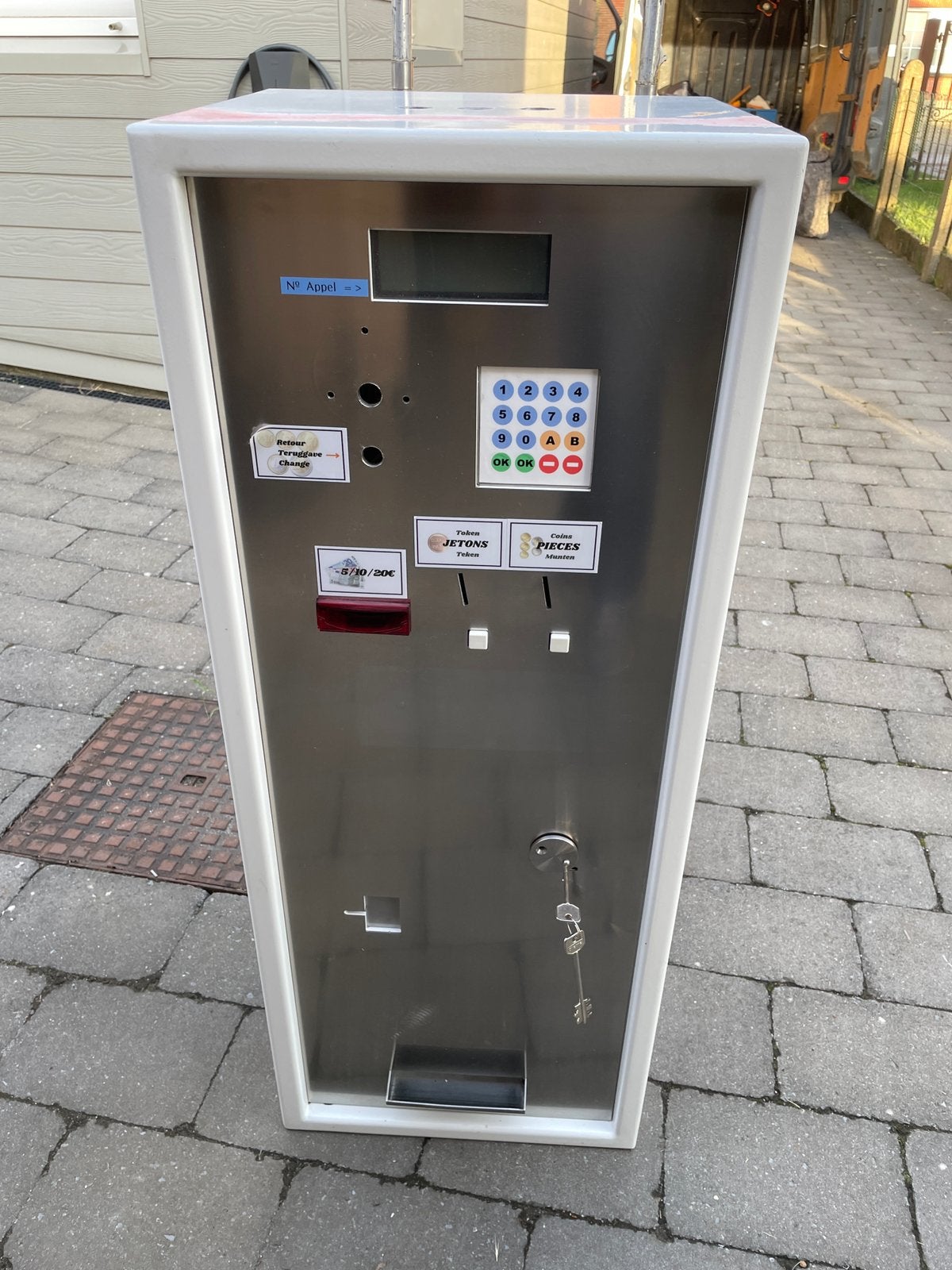 Distributeur (coffre-fort) de jetons, Ophalen, Zo goed als nieuw
