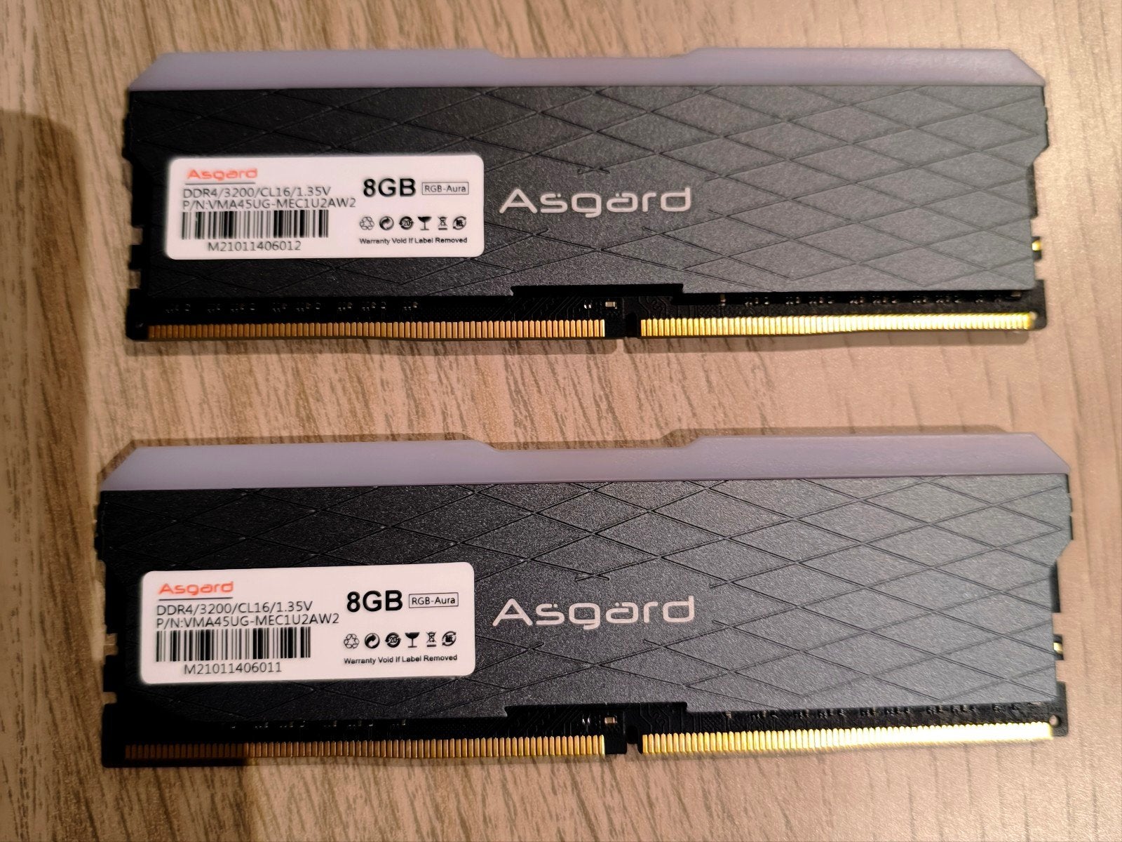 Asgard Loki RGB 16 Gb (2x8) 3200 MHz C16 DDR4 RAM, Computers en Software, RAM geheugen, Ophalen of Verzenden, Zo goed als nieuw