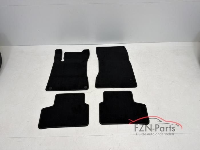 Mercedes-Benz GLA-Klasse H247 Matten set Compleet nieuw, Auto-onderdelen, Ophalen of Verzenden, Gebruikt