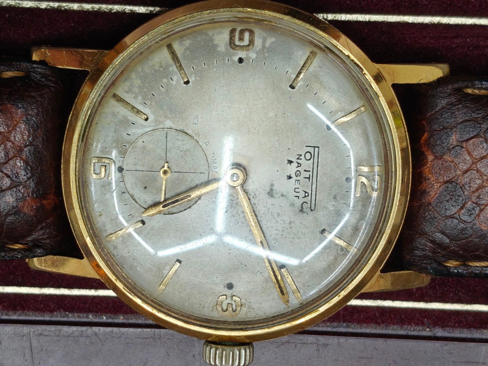 pontiac horloge oud met chronograph.
Echt lederen horlogeban, Ophalen