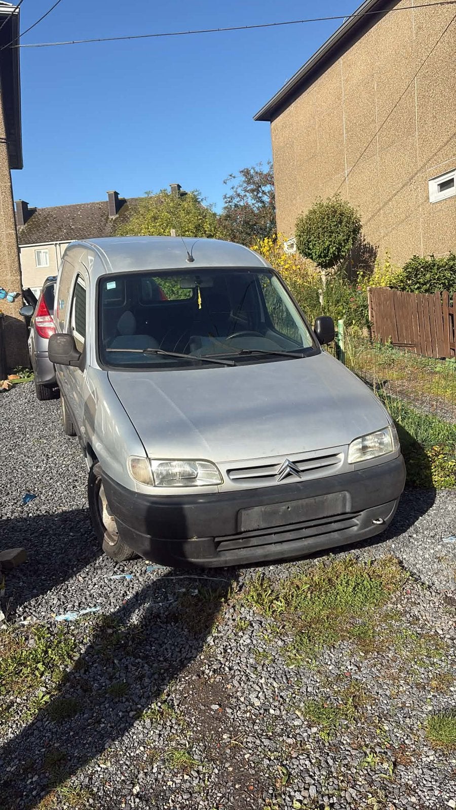 Vendre camionnette pour pièces ou pour un professionnel, Autos, Argent ou Gris, Achat, Boîte manuelle, Bleu