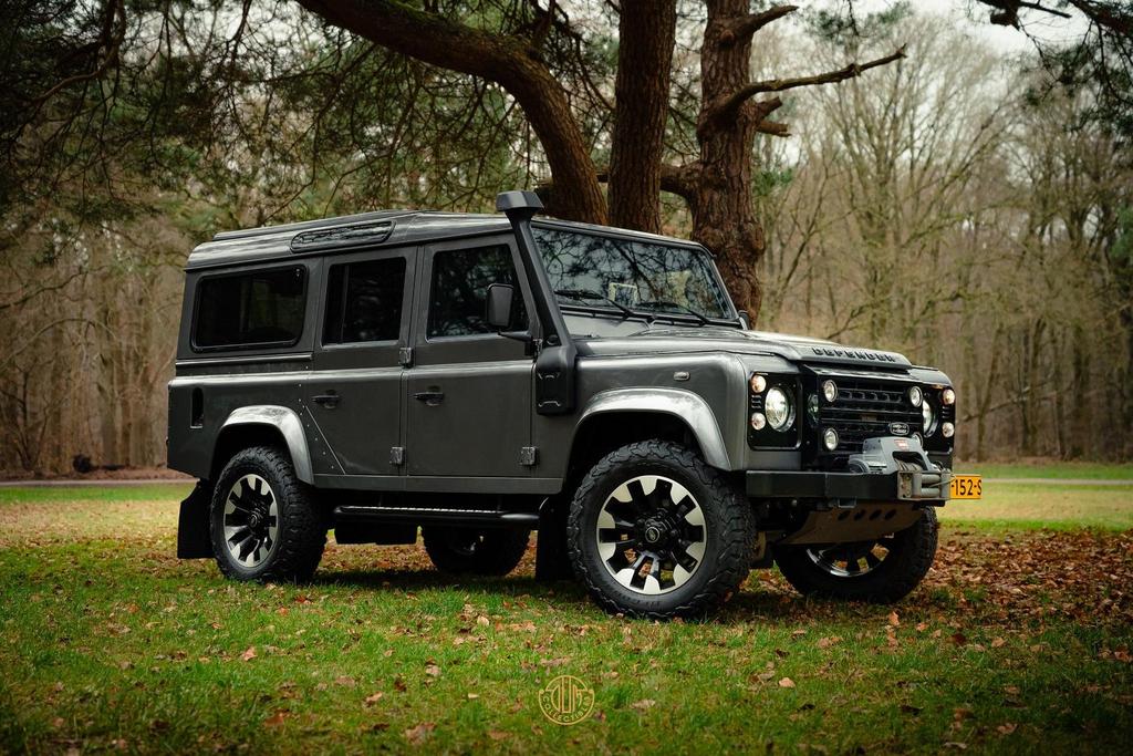 Land Rover Defender 2.2 D SW 110" Adventure Limited Edition, Auto's, 295 g/km, SUV of Terreinwagen, Zilver of Grijs, Te koop