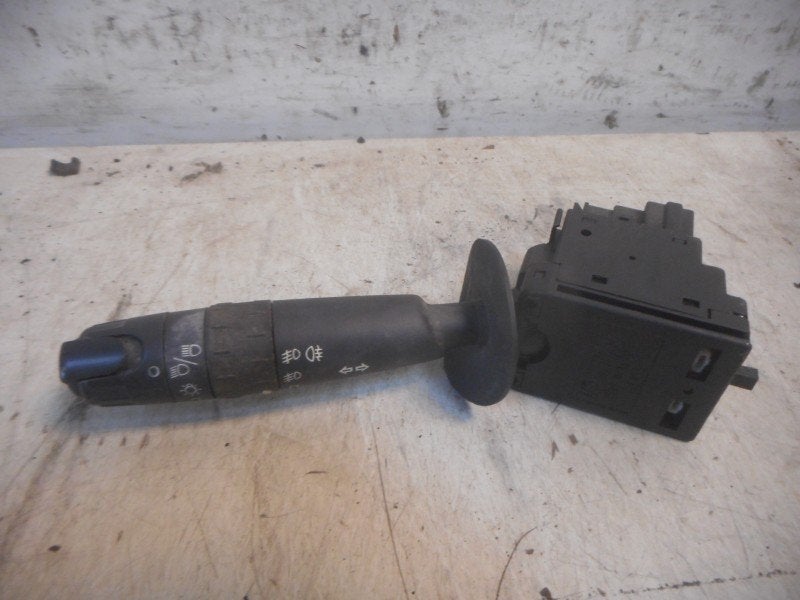 COMMUTATEUR CLIGNOTANT Xantia (X1 / 2) (96274722zl), Autos : Pièces & Accessoires, Citroën, Kontakt-citroen@citroen.com, Utilisé