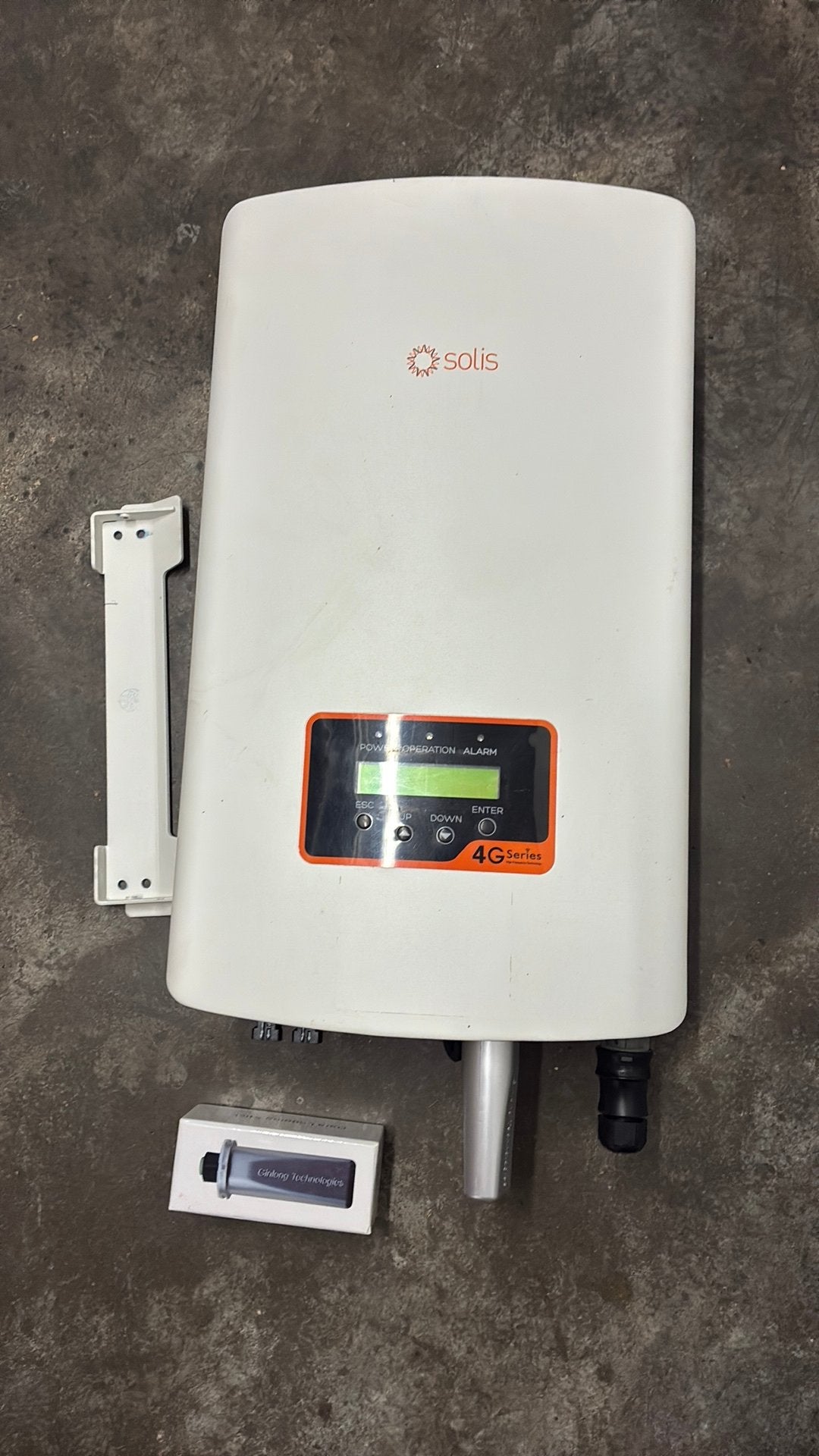 Solis omvormer voor zonnepanelen, Doe-het-zelf en Bouw, Ophalen, Zo goed als nieuw