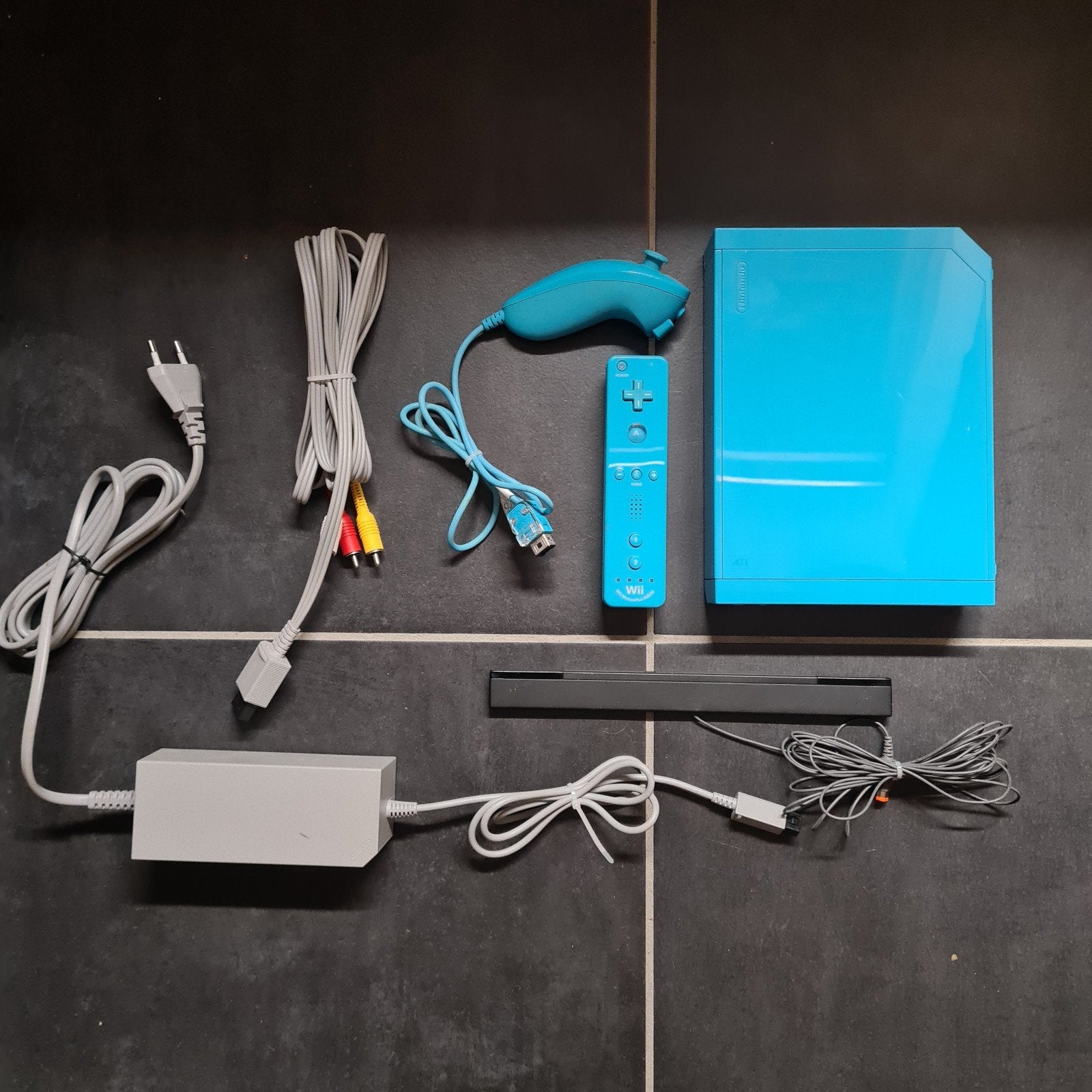 Nintendo Wii blauw, Ophalen of Verzenden, Gebruikt, Met 1 controller