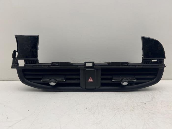 Grille aération tableau de bord d'un Kia Picanto, Kia, -, 3 mois de garantie, Utilisé