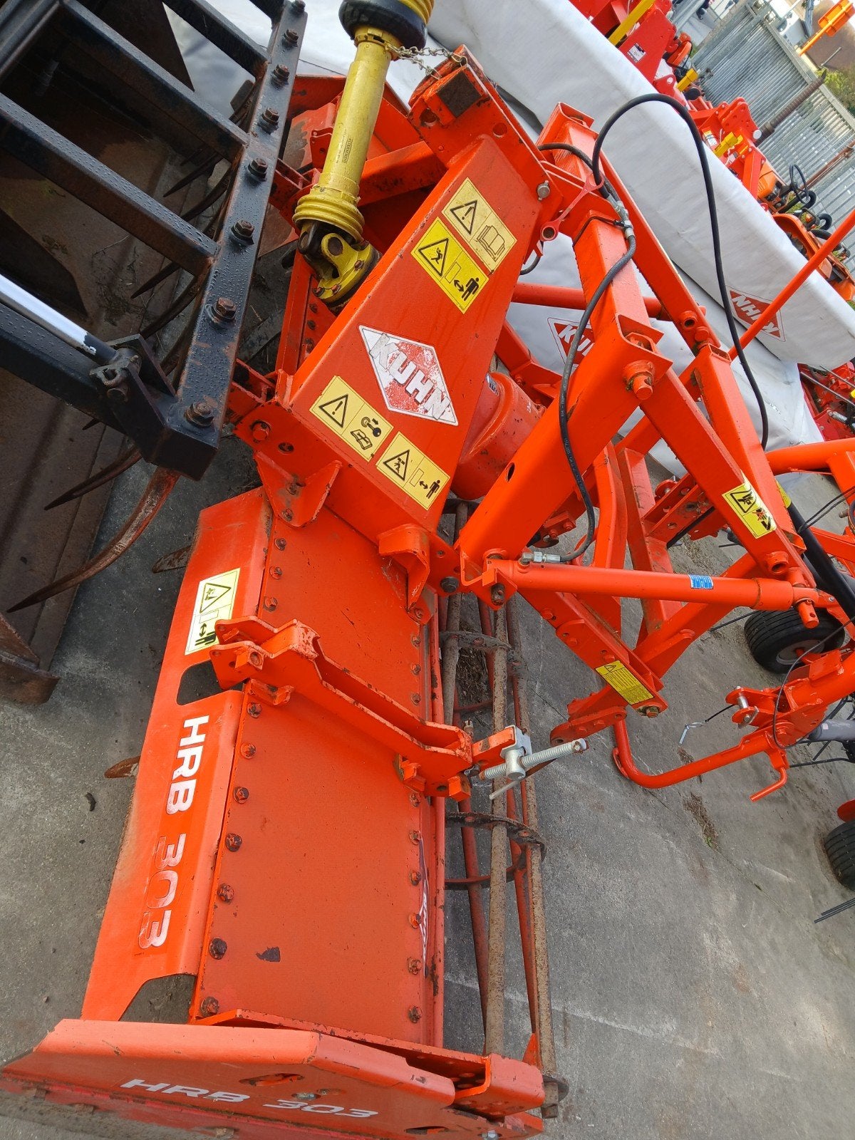 kuhn rotoreg hrb 302, Enlèvement